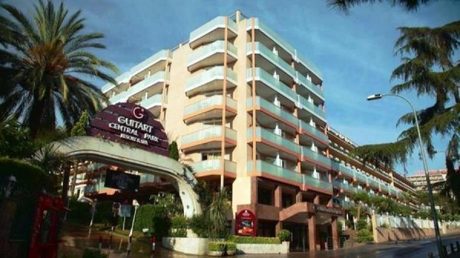 obóz Hiszpania Francja Paryż Lloret de Mar Disneyland hotel Guitart Central Park Aqua Resort