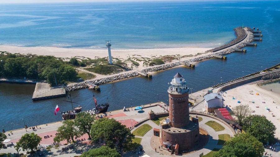 Kołobrzeg latarnia morska.jpg